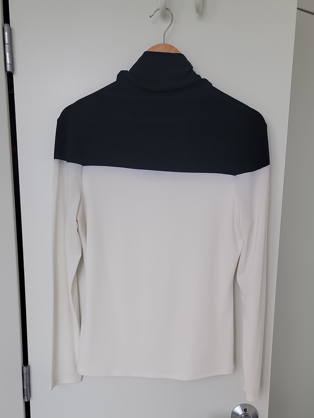Calvin Klein Black and White Colorblock Turtleneck Long Sleeve Top